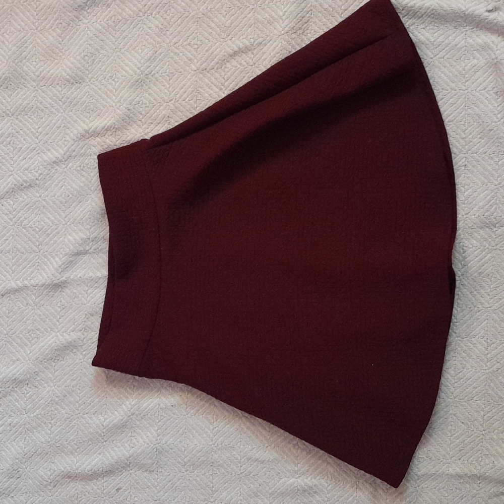 Cute mini skirt women's, purple/burgundy size xs